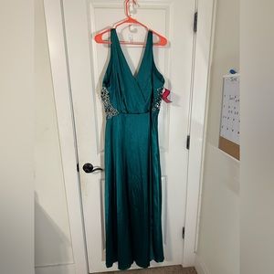 Emerald prom dress